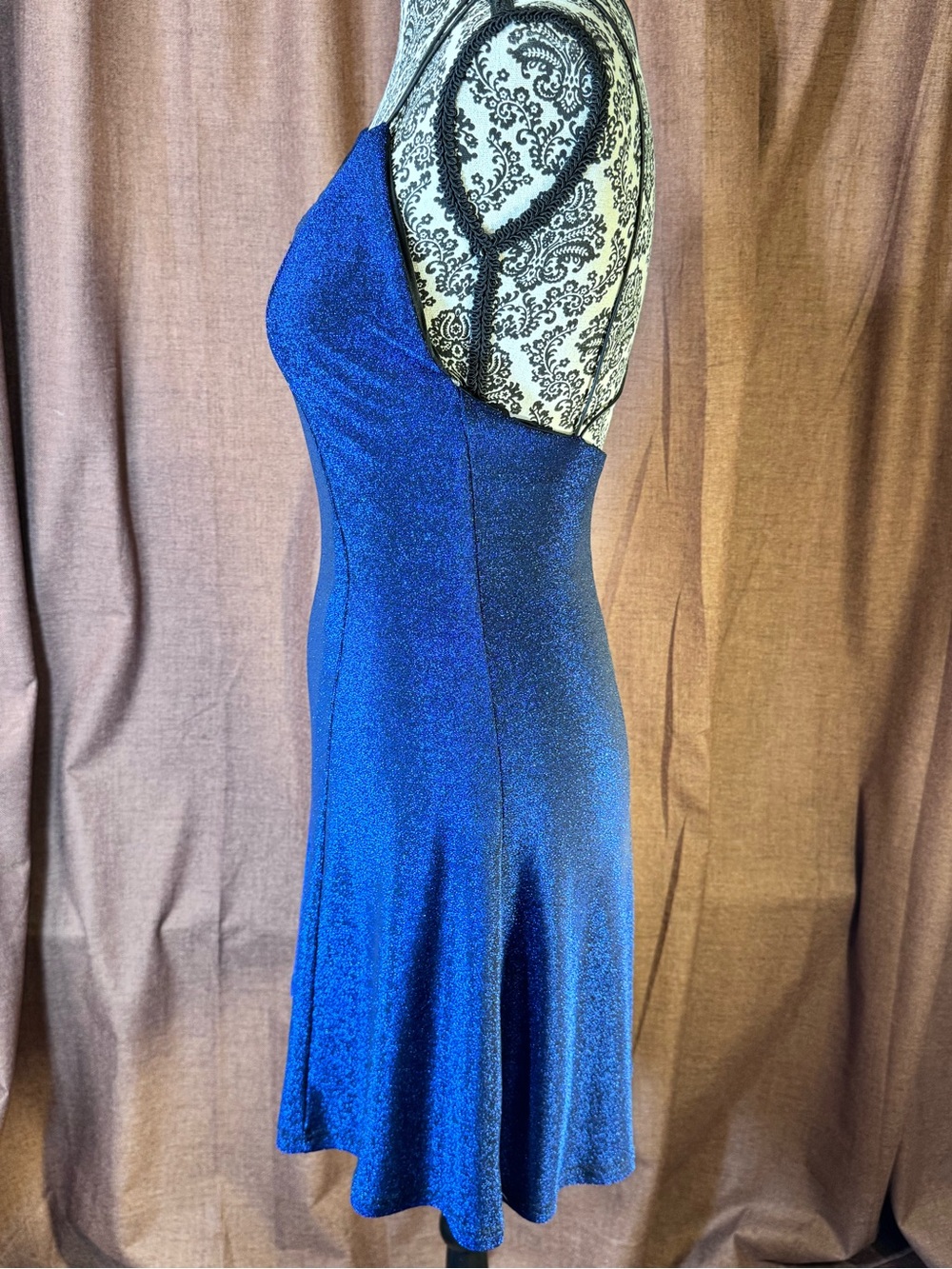 Lulu’s Sparkly Blue Metallic Slip Dress with V-neck and Spaghetti Straps size M - Picture 3 of 9